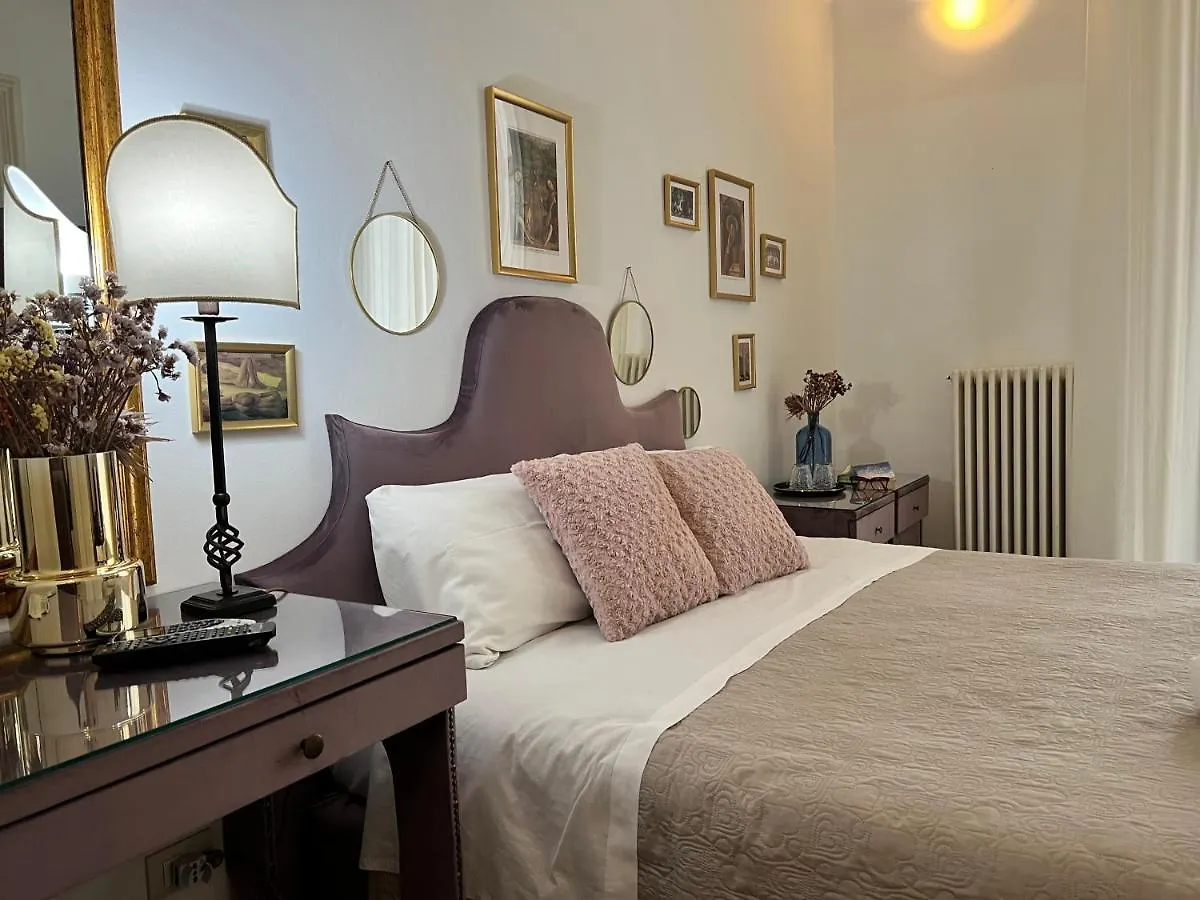 Bed & Breakfast Bellini Home B&B Accessibile con Ascensore Aeroporto di Catania Fontana Rossa