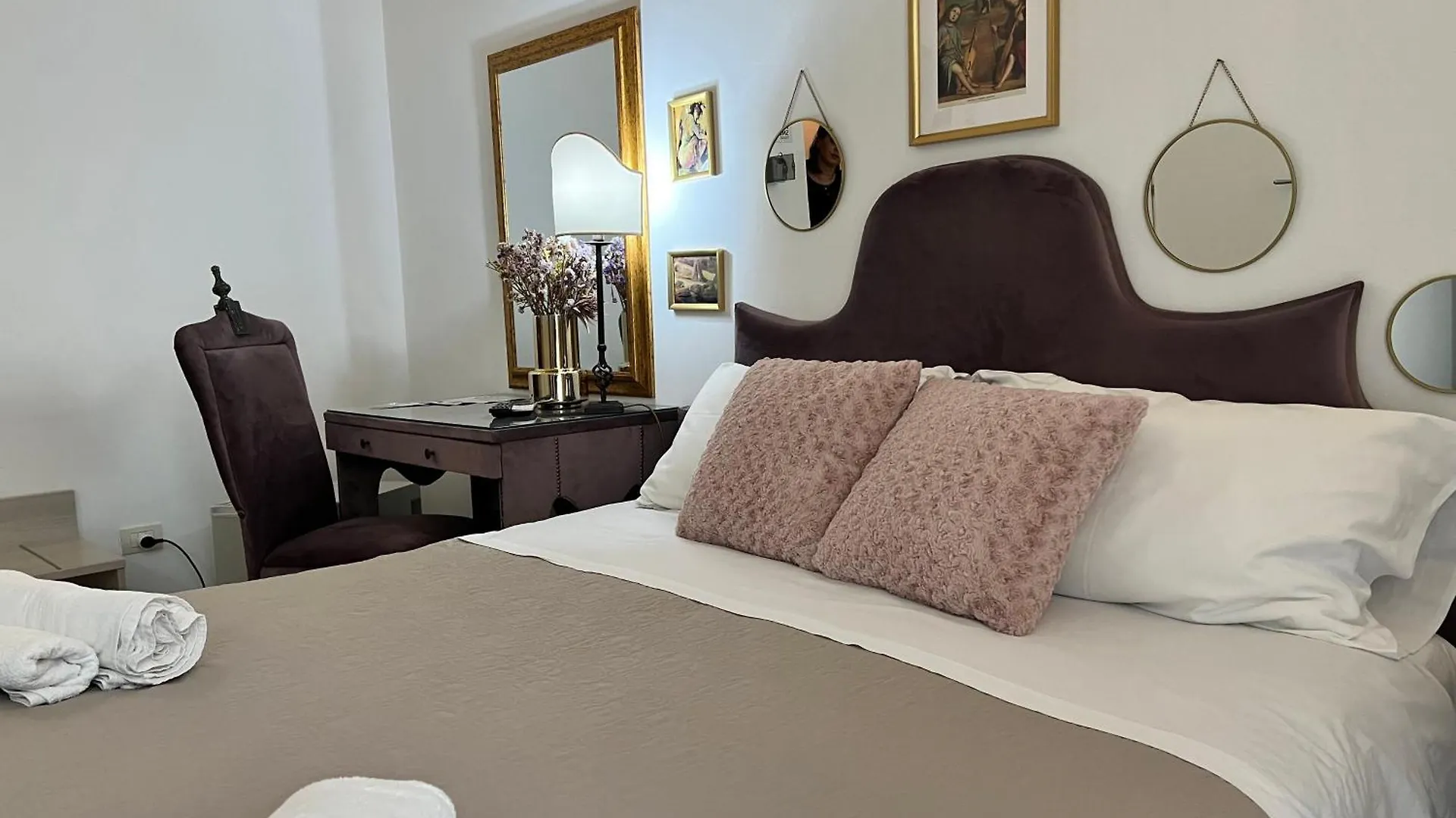 Bellini Home B&B Accessibile con Ascensore Aeroporto di Catania Fontana Rossa Italia