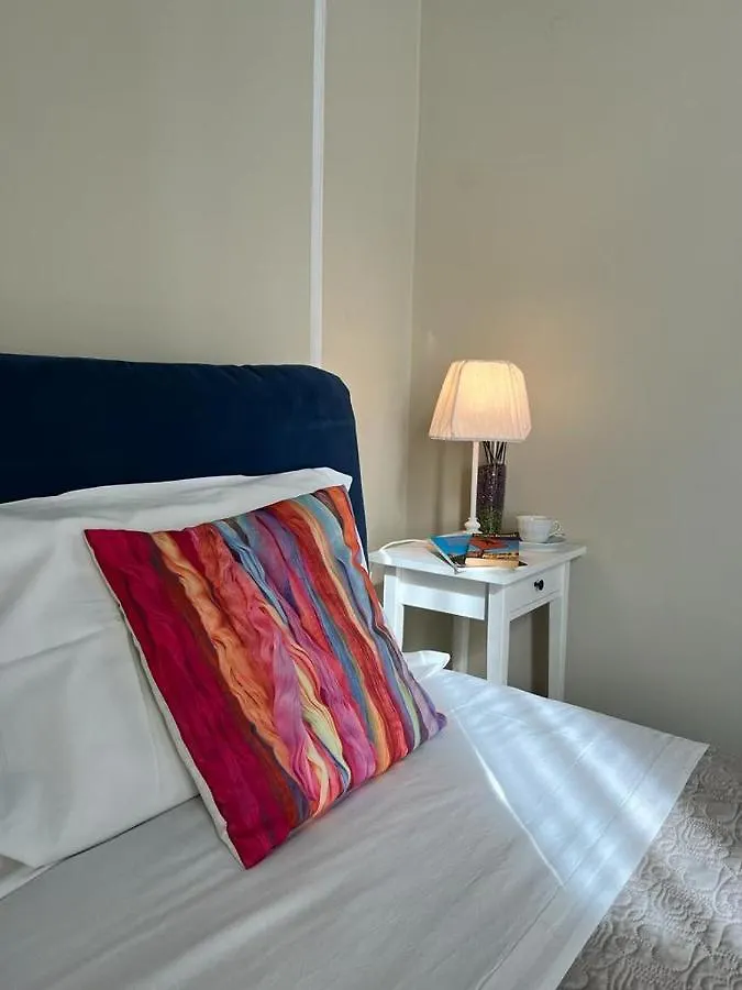 Bellini Home B&B Accessibile con Ascensore Aeroporto di Catania Fontana Rossa