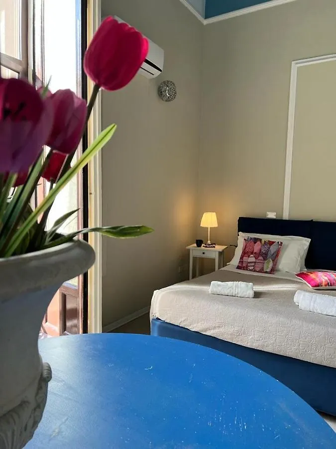 Bellini Home B&B Accessibile con Ascensore Aeroporto di Catania Fontana Rossa 3*,  Italia