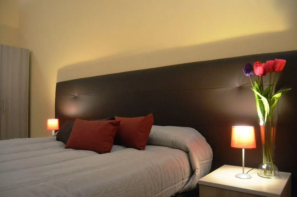 Bellini Home B&B Accessibile con Ascensore Aeroporto di Catania Fontana Rossa 3*,
